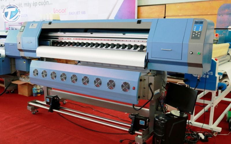 Máy in decal cuộn là lựa chọn lý tưởng cho các doanh nghiệp lớn